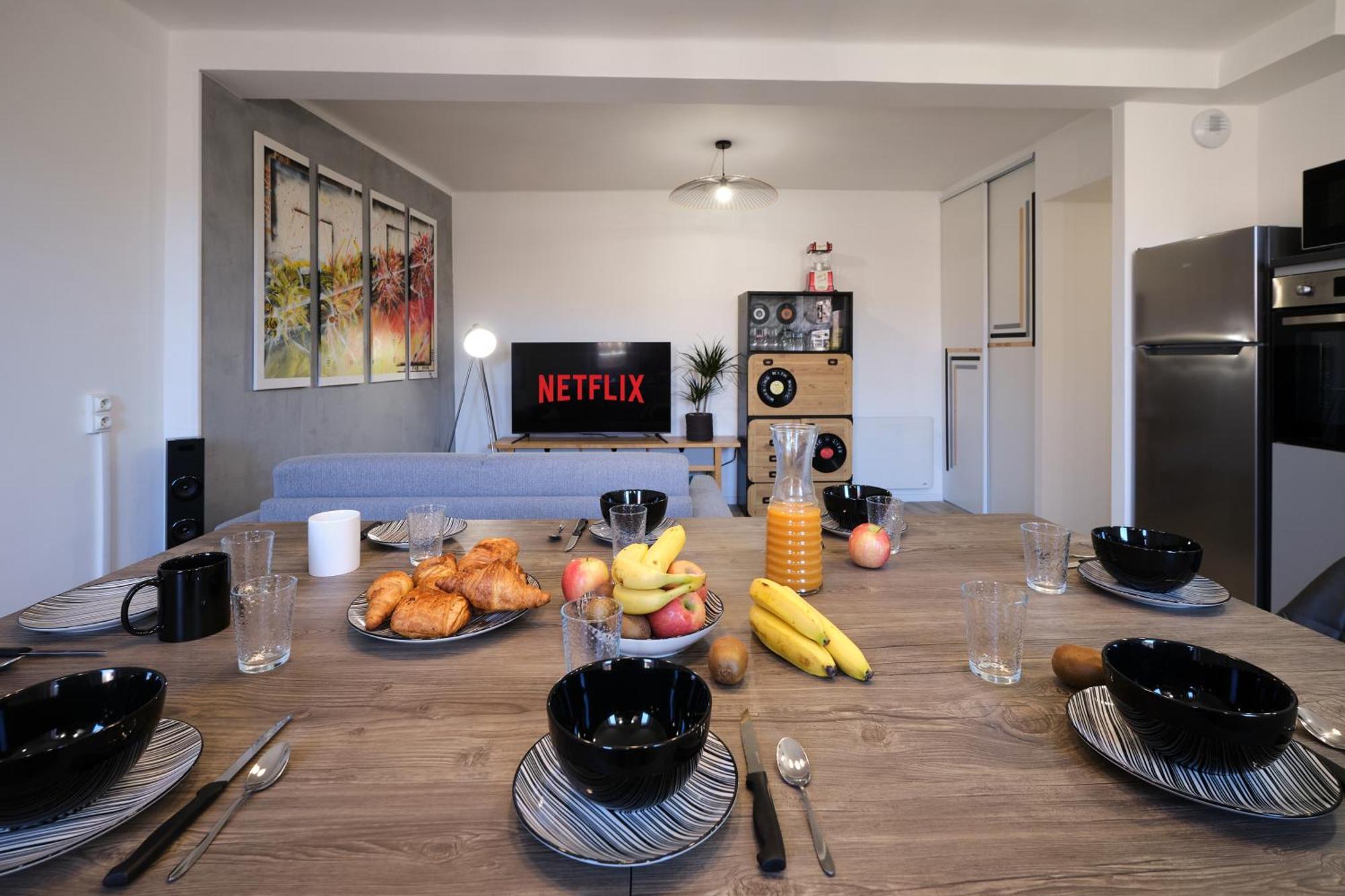 Magnifique*T4*Centre Ville*Wifi*Billard*Netflix* ลิโมว์ ภายนอก รูปภาพ